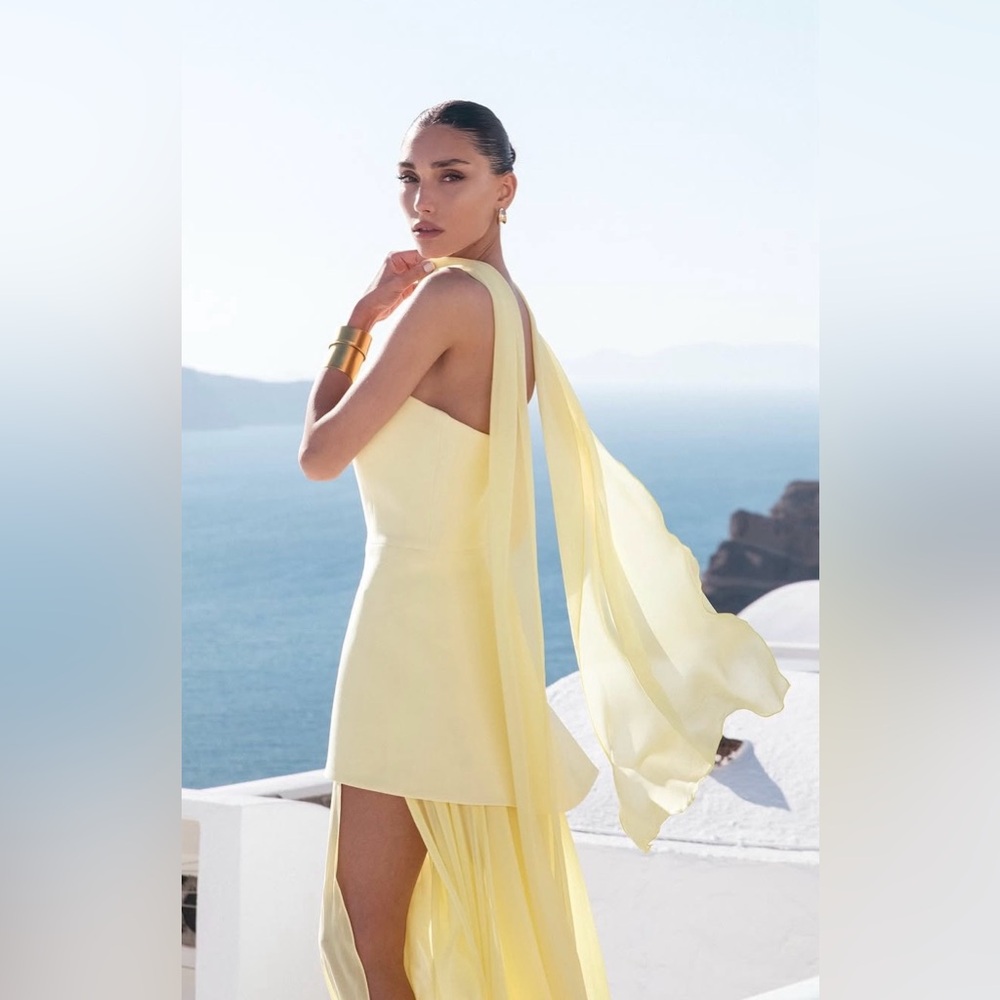 Strapless High-Low Halter Gown in Pale Yellow - Picture 4 of 7